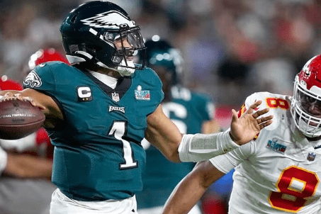 “NFL Shockwaves: Jason Kelce’s Jaw-Dropping Move Leaves Eagles Fans Stunned! The Hidden Drama Behind Jalen Hurts’ Audible Revealed – You Won’t Believe What Happened Next!”