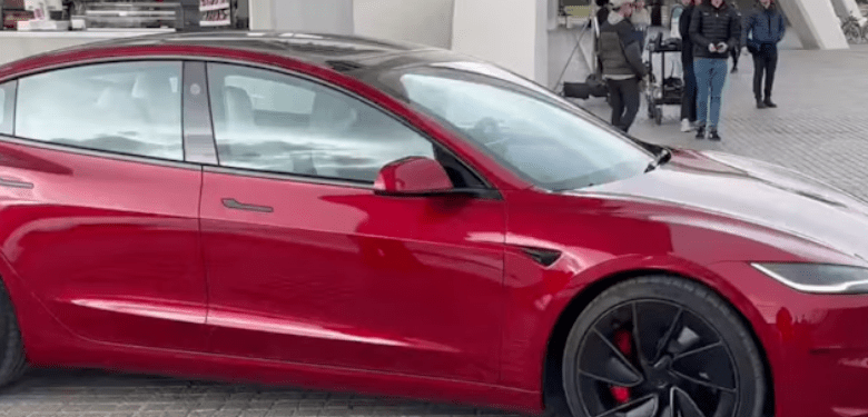 “Unveiling the Tesla Model 3 Performance: A Closer Look at the Ludicrous Upgrade”